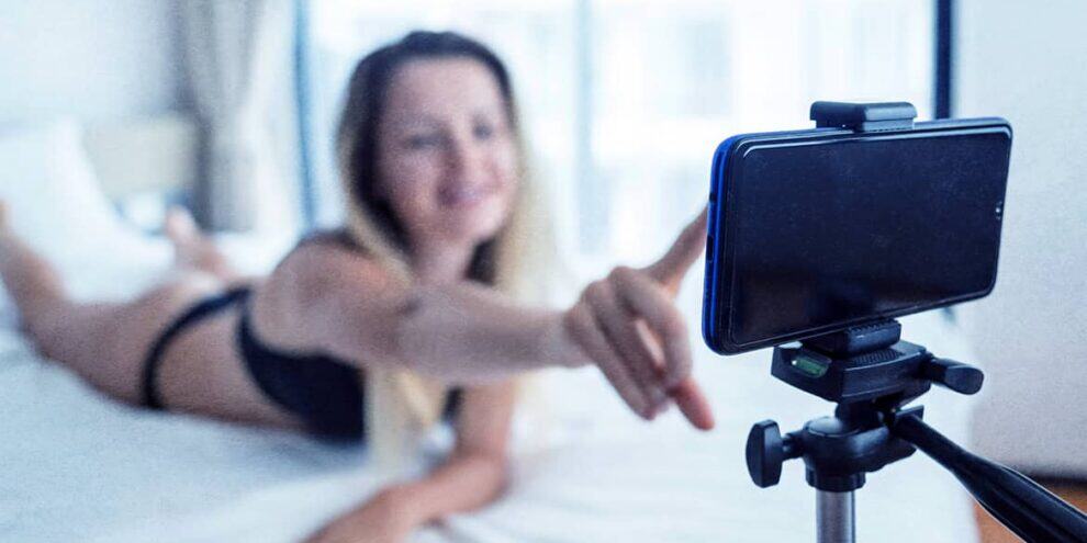 Einnahmen über OnlyFans versteuern – droht der Vorwurf der Steuerhinterziehung?